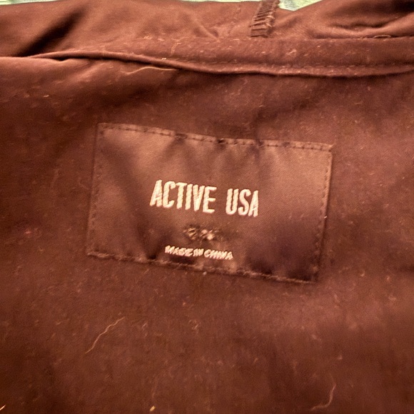 Active USA NWOT Black Hooded Vest with Pockets and Drawstring - Picture 6 of 7